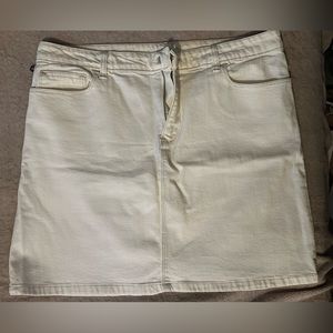 Vintage EUC Ralph Lauren “Jillian” Jean white Mini skirt 12